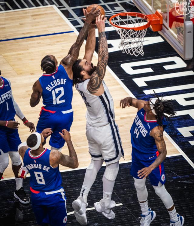 华体会APP-乔治空砍41分 快艇遭遇开局两连败却无需悲观