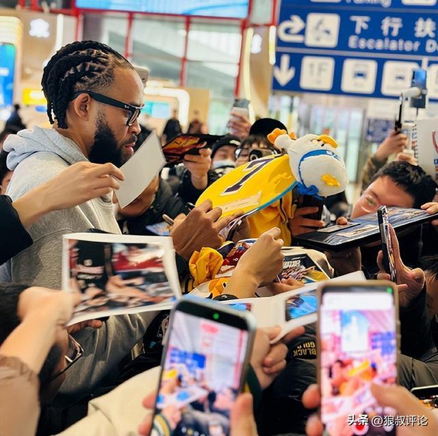 huatihui-麦基：中国球迷为我疯狂 向他们表达爱意 会为北京男篮赢下很多比赛